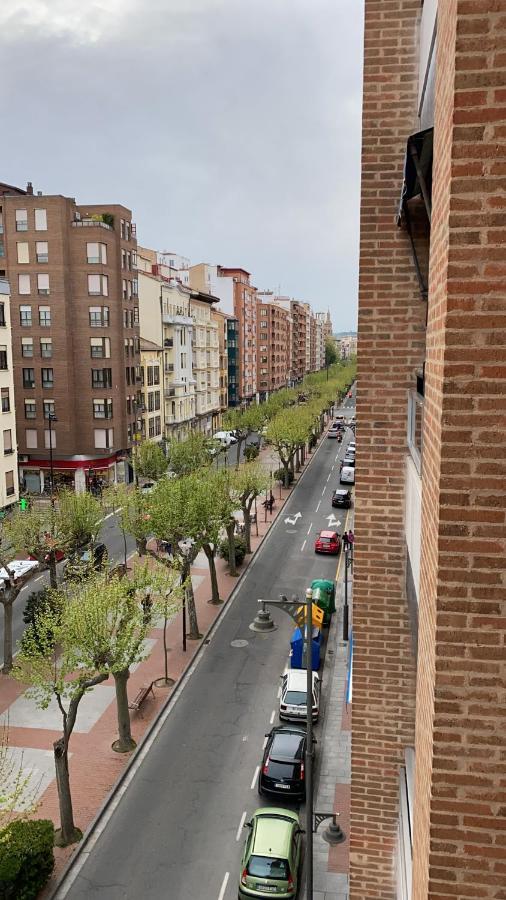 Apartamento Logrono Avenida Ayuntamiento Luaran gambar